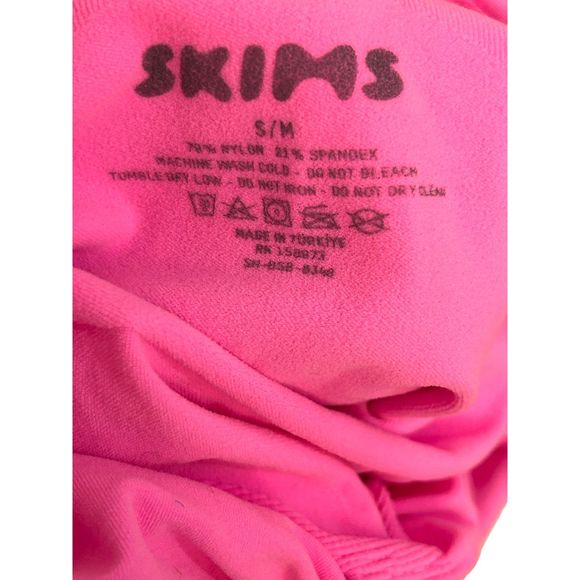 SKIMS SCULPTING BODYSUIT W SNAPS Neon Orchid S/M New without box - Picture 6 of 8